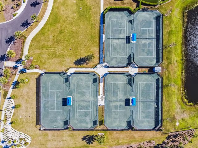 262 Killarney Ave, St Johns, FL 32259