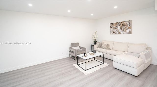 5300 Washington St T227, Hollywood, FL 33021