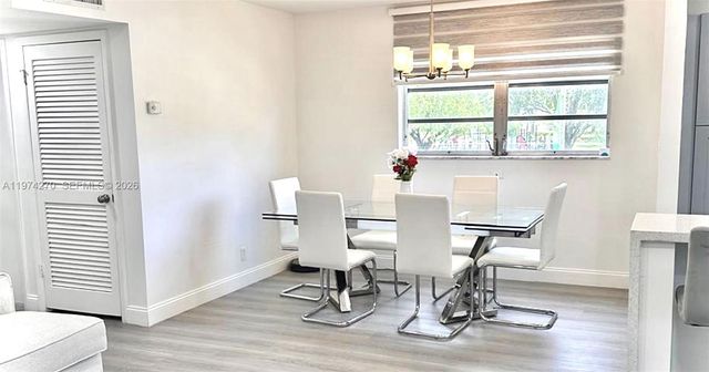 5300 Washington St T227, Hollywood, FL 33021