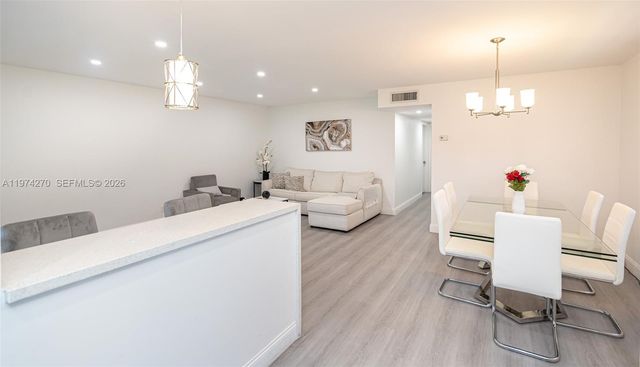 5300 Washington St T227, Hollywood, FL 33021