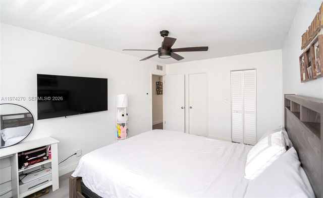 5300 Washington St T227, Hollywood, FL 33021