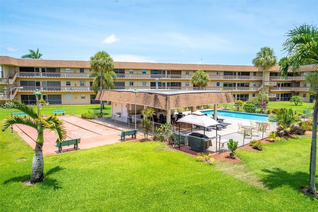 5300 Washington St T227, Hollywood, FL 33021