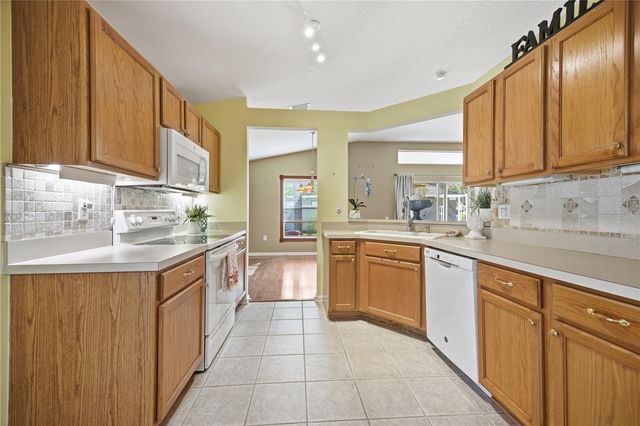 25337 LEXINGTON OAKS BOULEVARD, Wesley Chapel, FL 33544