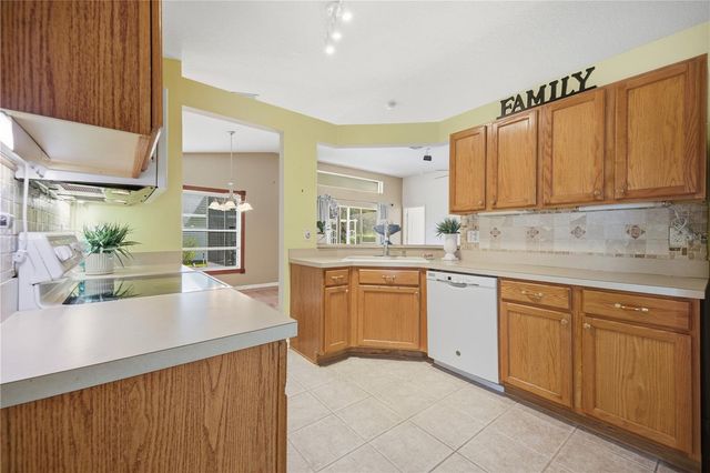 25337 LEXINGTON OAKS BOULEVARD, Wesley Chapel, FL 33544