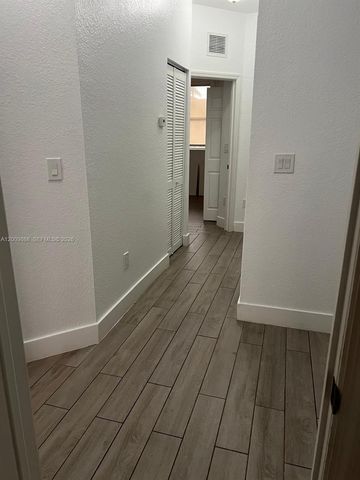 1017 NE 42nd Pl 1017, Homestead, FL 33033