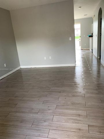 1017 NE 42nd Pl 1017, Homestead, FL 33033