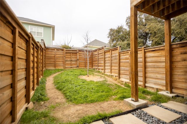 21201 Portsmouth CV 5, Lago Vista, TX 78645