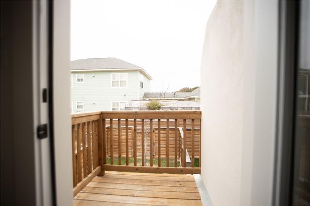 21201 Portsmouth CV 5, Lago Vista, TX 78645
