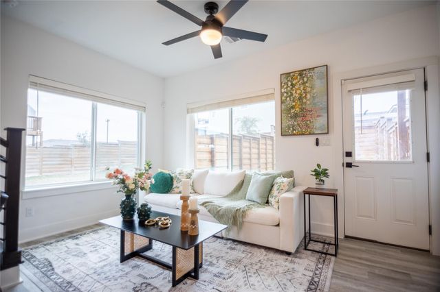 21201 Portsmouth CV 5, Lago Vista, TX 78645