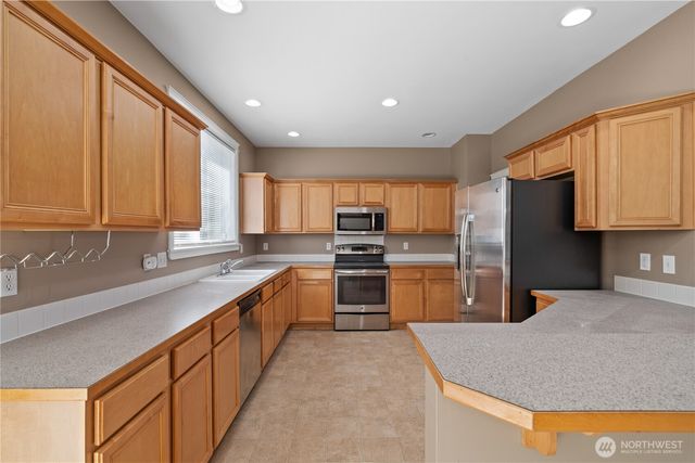 1447 Cherry Avenue, Fircrest, WA 98466