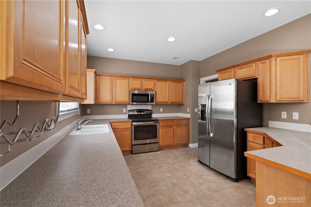 1447 Cherry Avenue, Fircrest, WA 98466