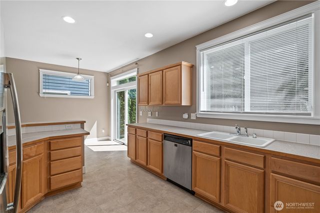 1447 Cherry Avenue, Fircrest, WA 98466