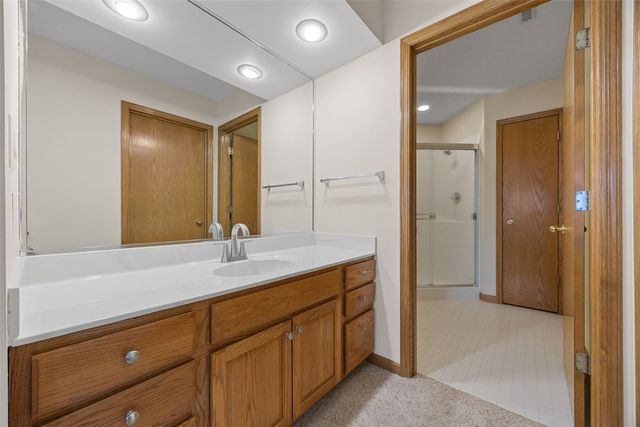 4761 Westchester Drive NE C, Cedar Rapids, IA 52402