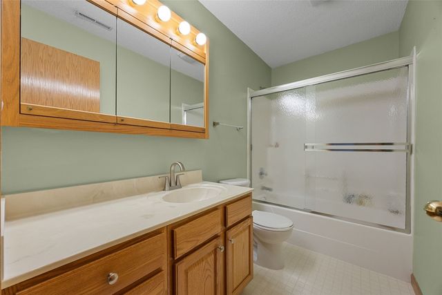 4761 Westchester Drive NE C, Cedar Rapids, IA 52402