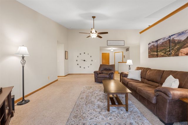 4761 Westchester Drive NE C, Cedar Rapids, IA 52402