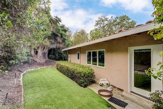 1032 Via Palestra, Palos Verdes Estates, CA 90274