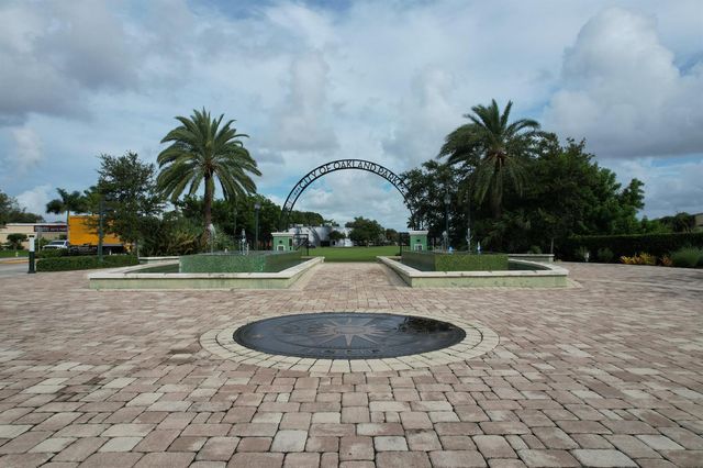 1056 NE 34th Court, Oakland Park, FL 33334