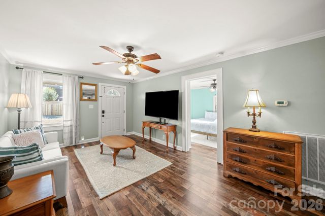 211 9th Street, Belmont, NC 28012