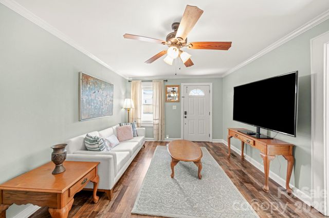 211 9th Street, Belmont, NC 28012