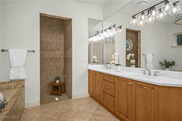 10879 Pond Ridge DR, Fort Myers, FL 33913