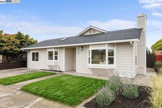 439 Holly Ln, Hayward, CA 94541