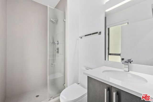 1243 N Gower Street, Los Angeles, CA 90038