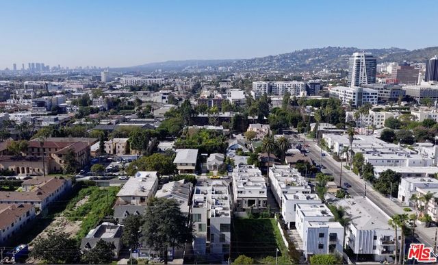 1243 N Gower Street, Los Angeles, CA 90038