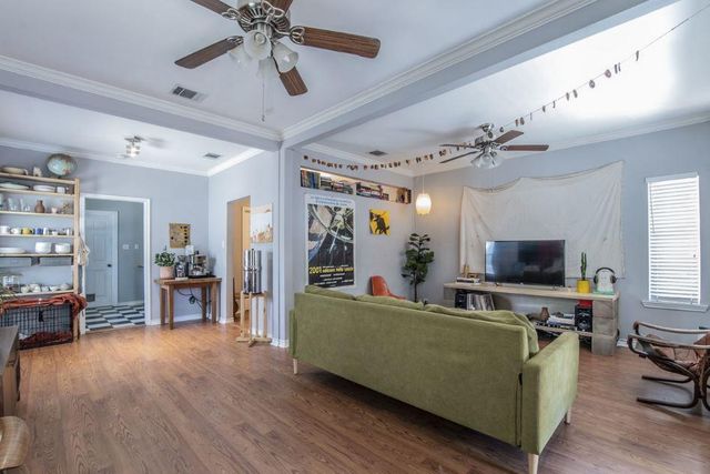 1220 Taylor ST, Austin, TX 78702