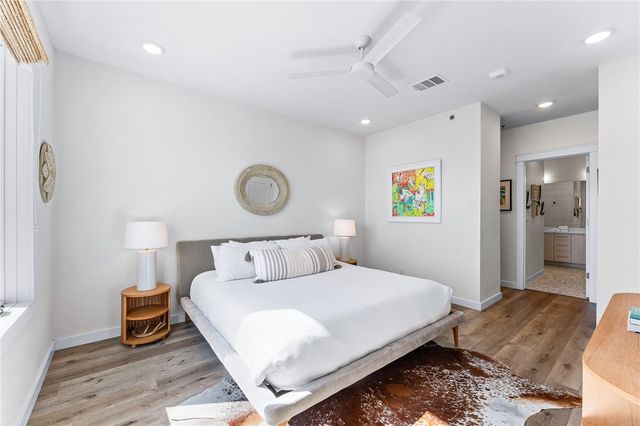 630 W Center Square 206, Port Aransas, TX 78373