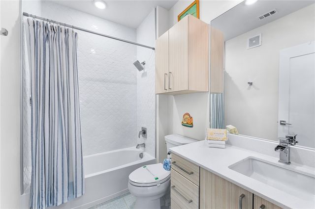 630 W Center Square 206, Port Aransas, TX 78373