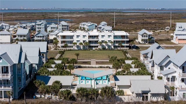630 W Center Square 206, Port Aransas, TX 78373