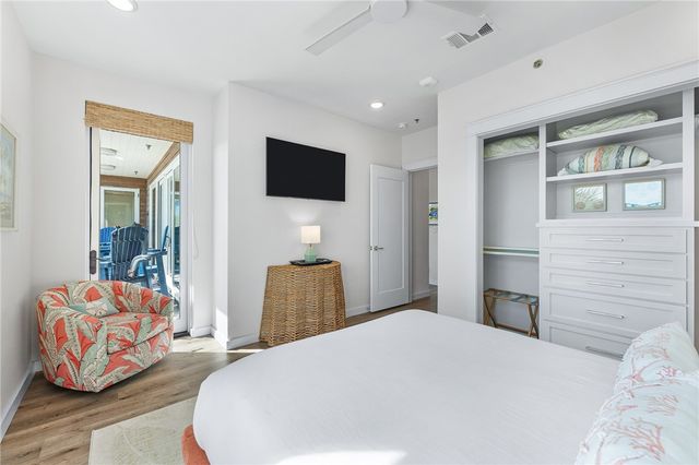 630 W Center Square 206, Port Aransas, TX 78373