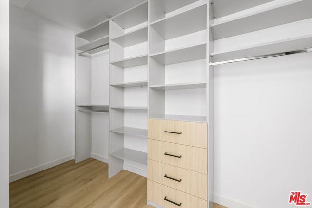 5841 David Avenue, Los Angeles, CA 90034