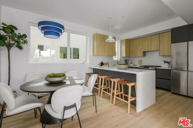 5841 David Avenue, Los Angeles, CA 90034