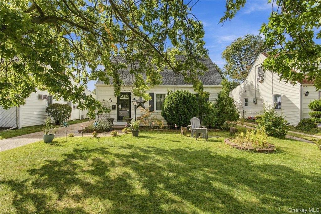34 Horton Road, Valley Stream, NY 11581 — exterior