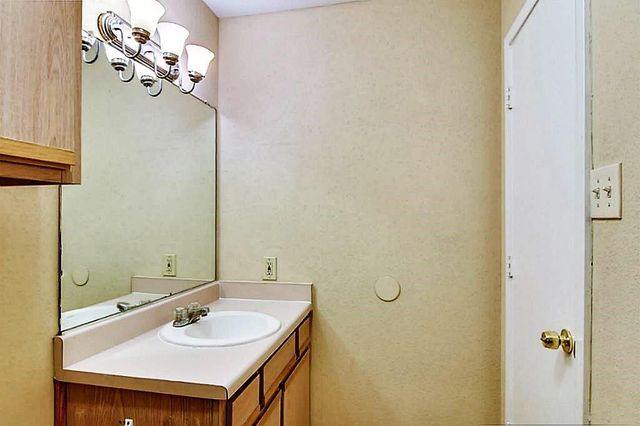 6907 Tara Drive, Richmond, TX 77469