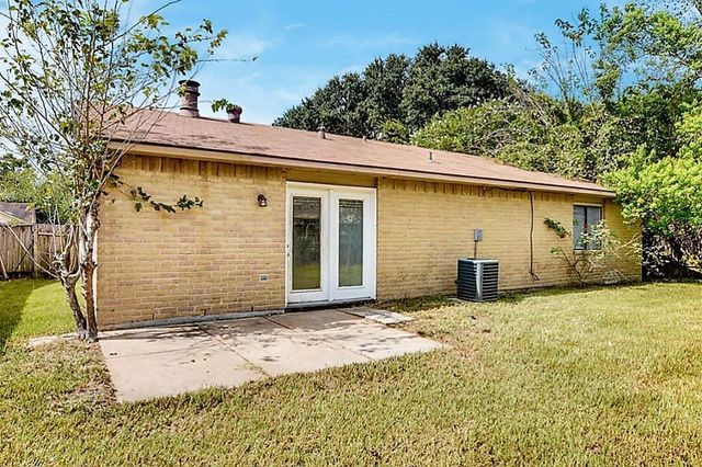 6907 Tara Drive, Richmond, TX 77469