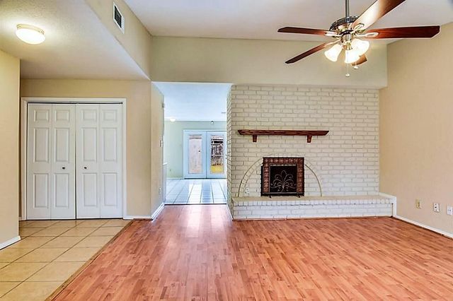 6907 Tara Drive, Richmond, TX 77469