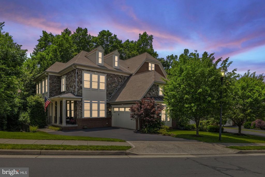 20393 DUNKIRK SQUARE, Sterling, VA 20165