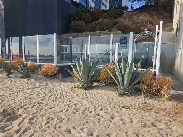 25 15th, Long Beach, CA 90802