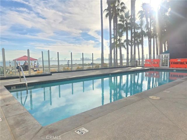 25 15th, Long Beach, CA 90802