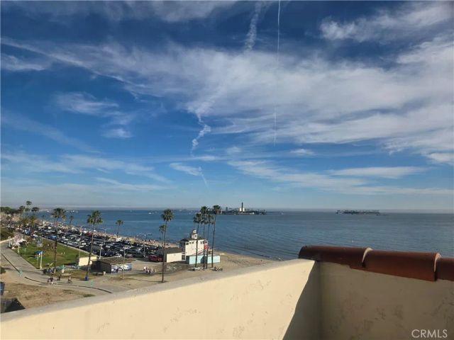 25 15th, Long Beach, CA 90802