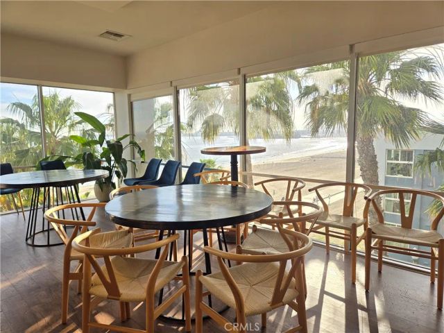 25 15th, Long Beach, CA 90802