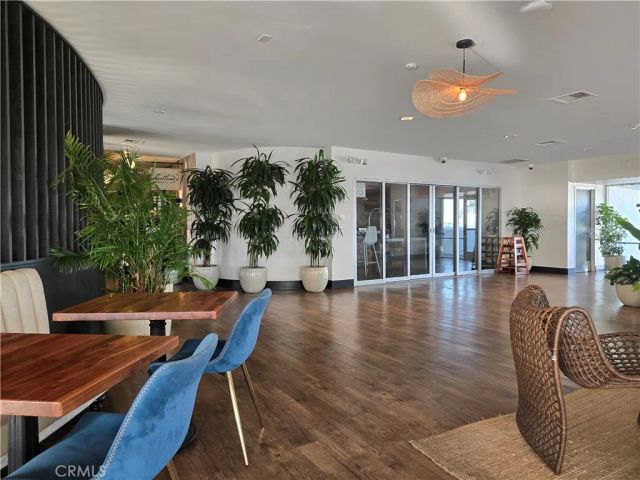 25 15th, Long Beach, CA 90802