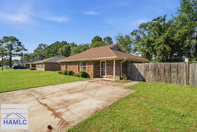 1328 Loblolly Drive, Hinesville, GA 31313