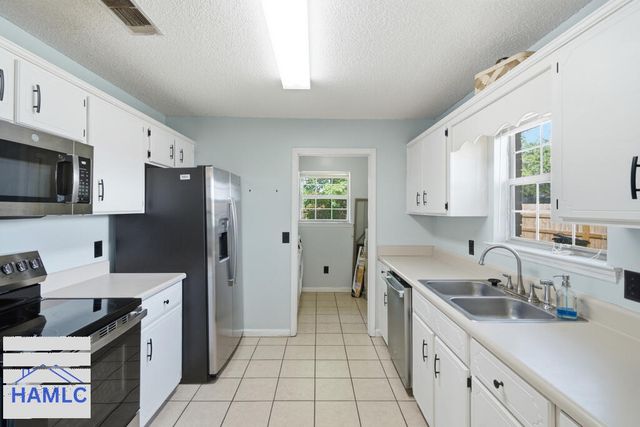 1328 Loblolly Drive, Hinesville, GA 31313