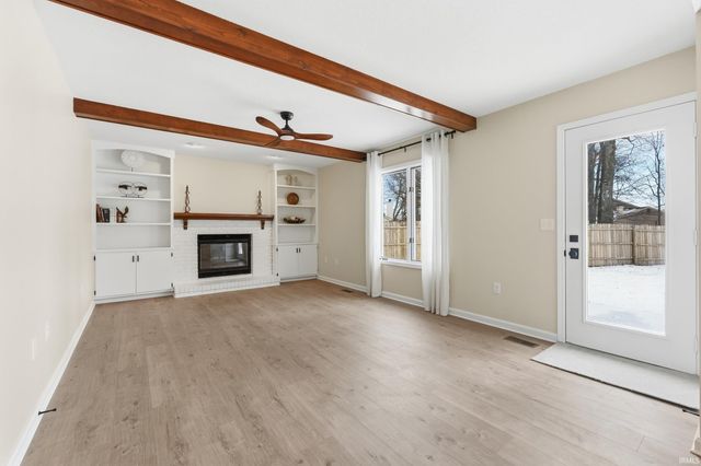 7824 Sunderland Drive, Fort Wayne, IN 46835