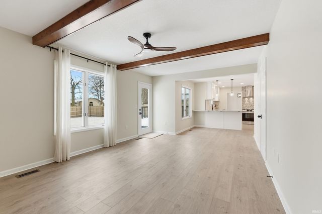 7824 Sunderland Drive, Fort Wayne, IN 46835