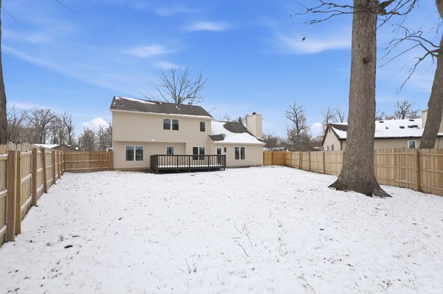 7824 Sunderland Drive, Fort Wayne, IN 46835