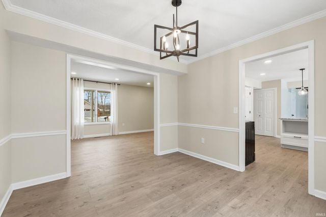 7824 Sunderland Drive, Fort Wayne, IN 46835